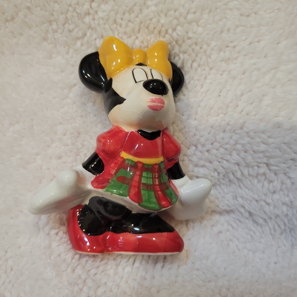 Mickey and Minnie Mouse christmas salt and pepper shakers - Picture 2 of 8